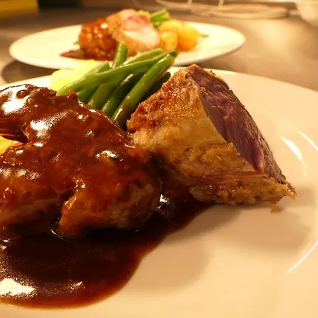 호텔 Treff Punkt 3*