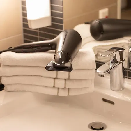 Treff Punkt 3* 비스바덴