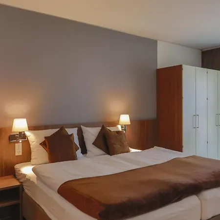 호텔 Treff Punkt 3*